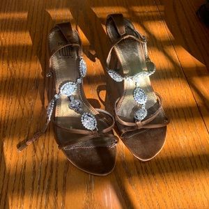 Pelle Moda jeweled evening heel. Size:10